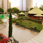 Royal Sea G شقة *