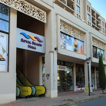 Royal Sea G Apartman *